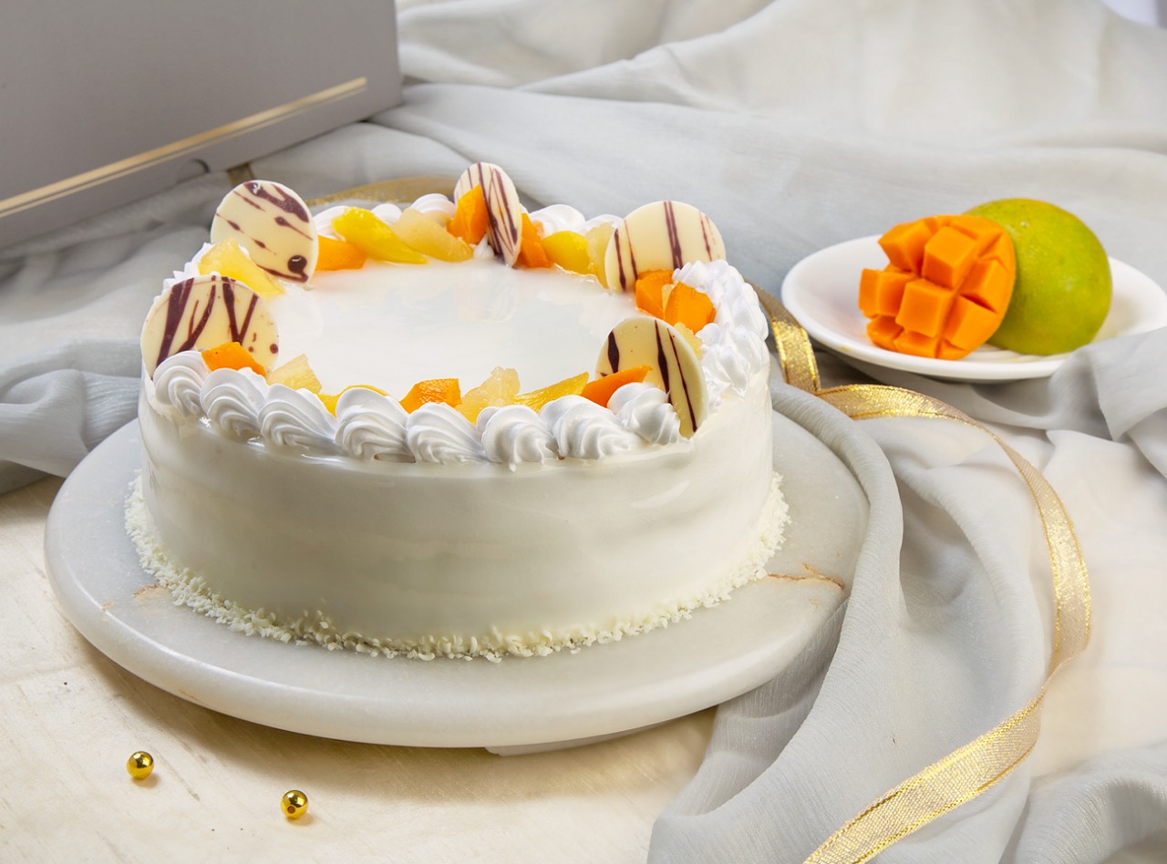 Lamara Patisserie / Premium Luxury Celebration Cakes / Online Delivery