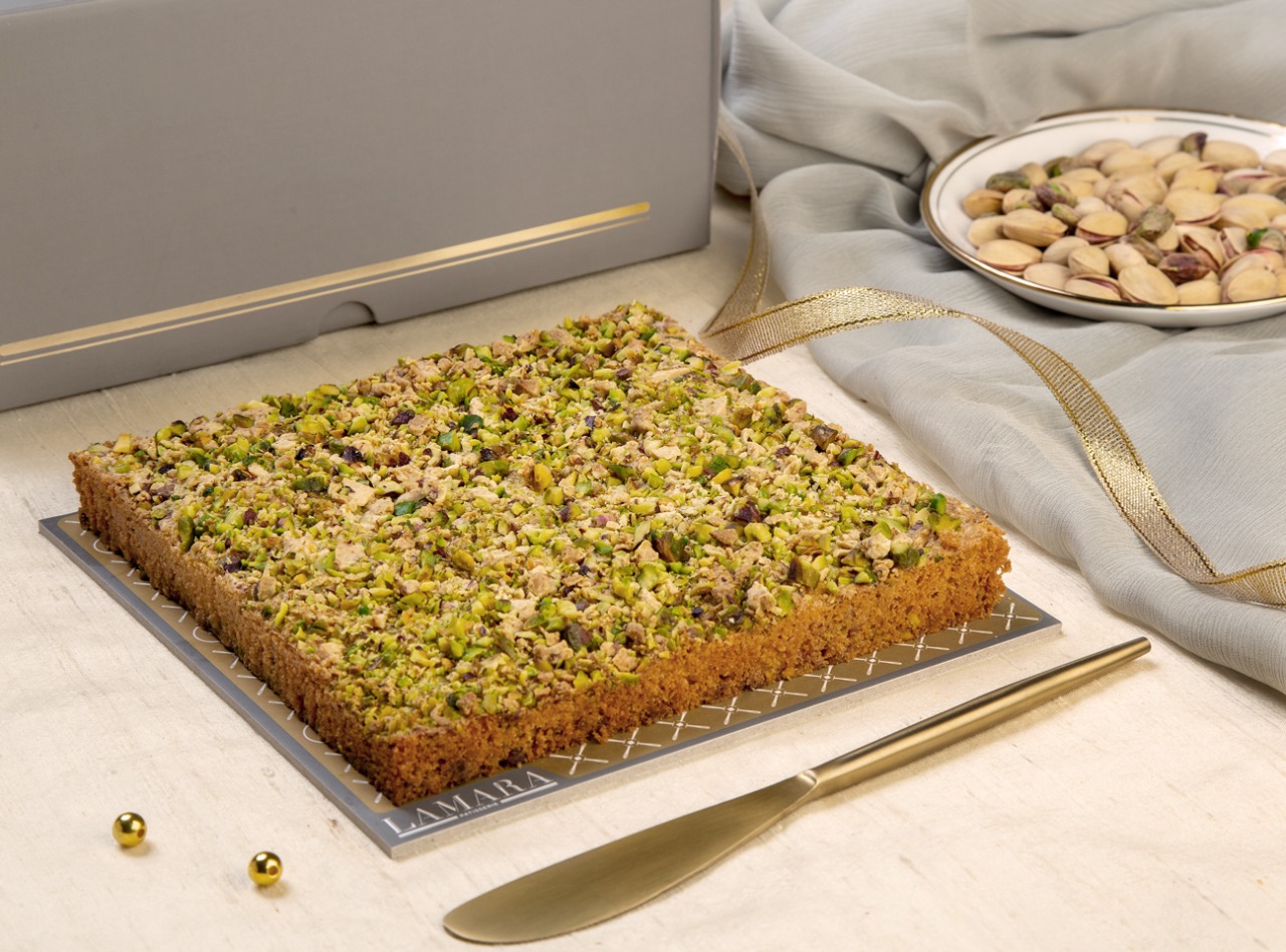 Lamara Patisserie / Premium Luxury Celebration Cakes / Online Delivery