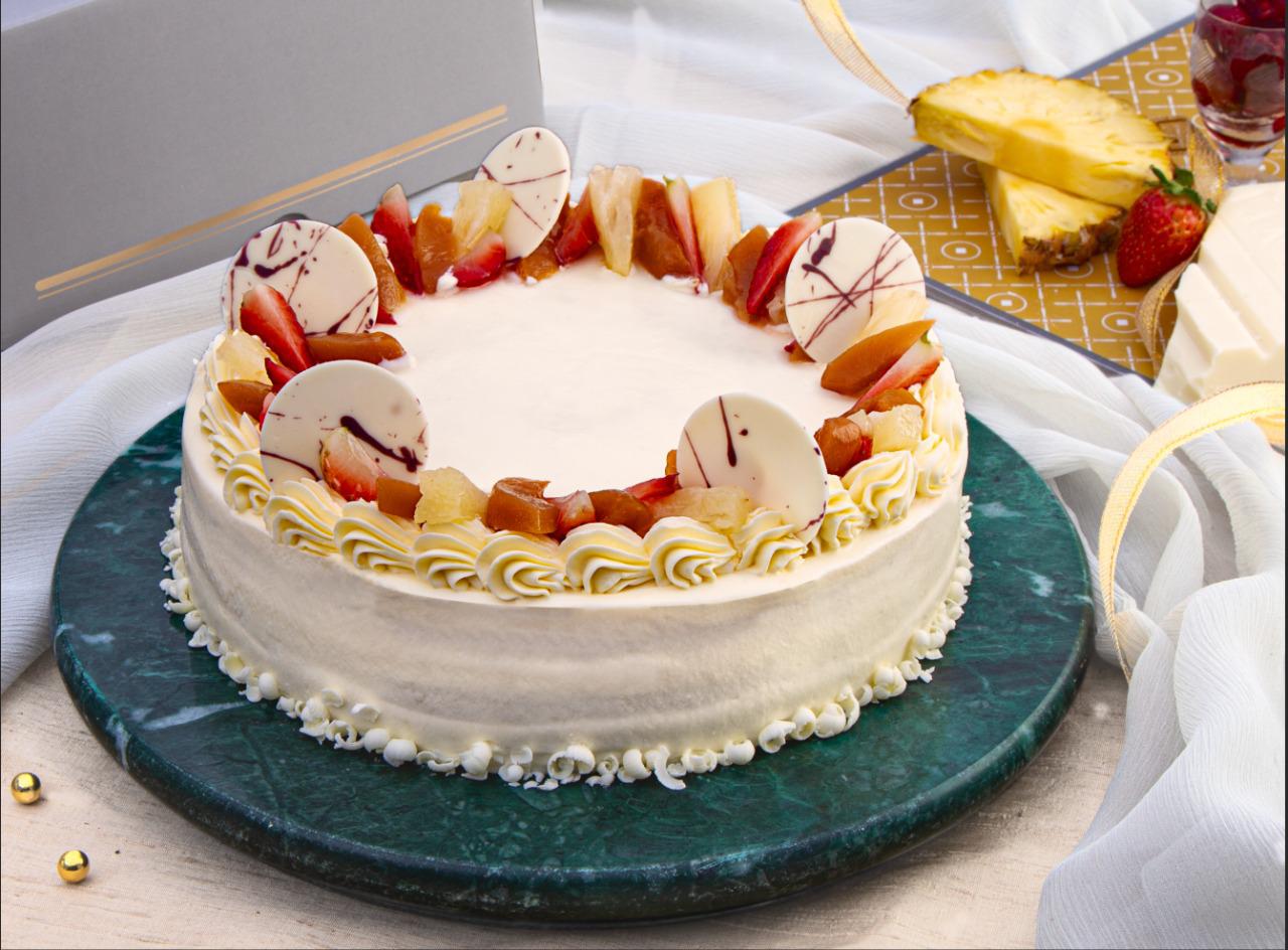 Lamara Patisserie / Premium Luxury Celebration Cakes / Online Delivery